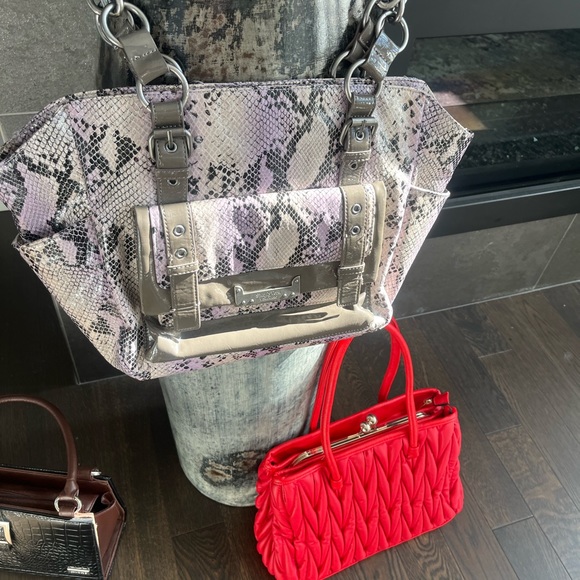 A assortment of handbags all❤️ as is ❤️and various colours and styles as shown - Picture 15 of 17